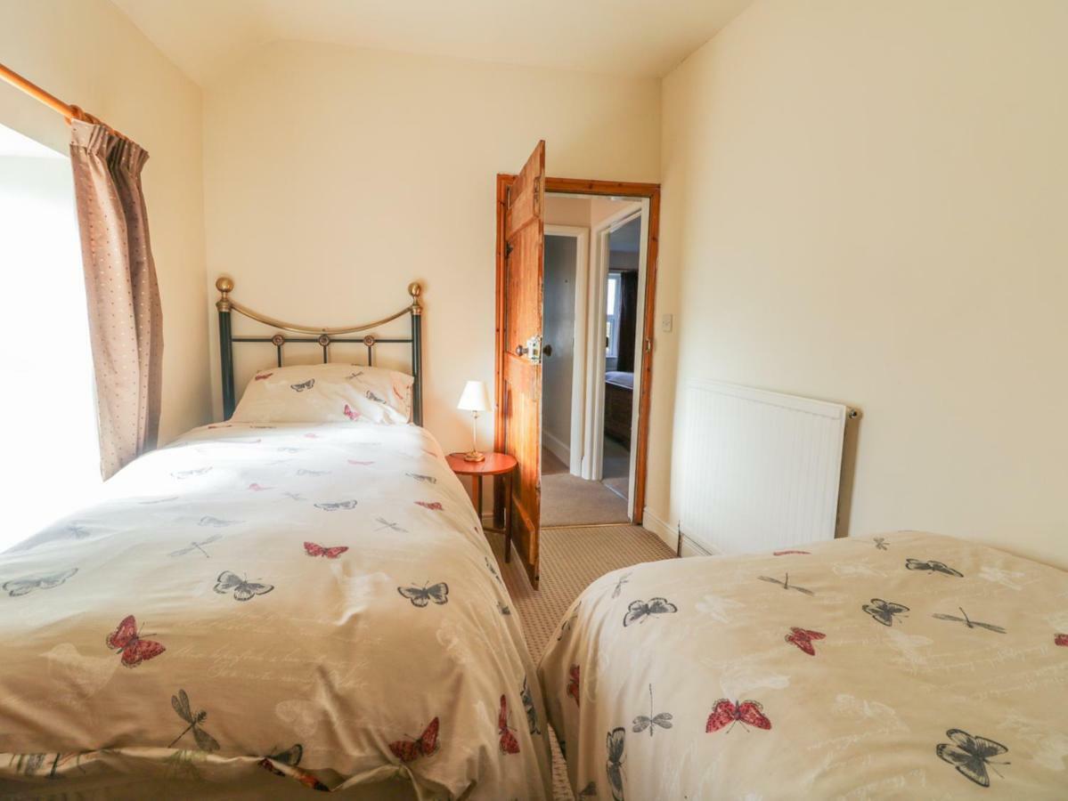 Dove Cottage Уитби Экстерьер фото